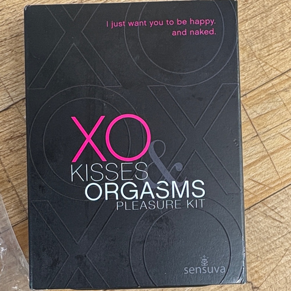 adidas black and pink box graphic